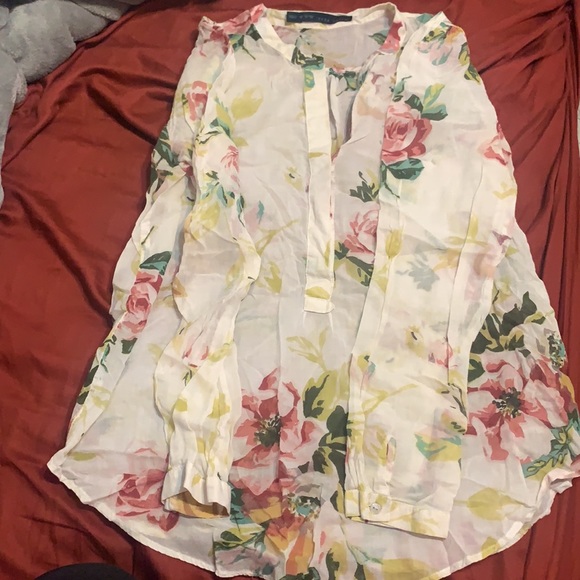 Zara Tops - Women’s ZARA top